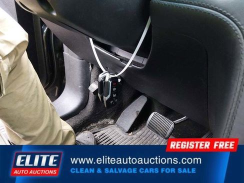 Used 2016 Ford Explorer Platinum image 22