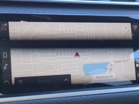 Used 2022 Land Rover Range Rover Velar R-Dynamic S image 32