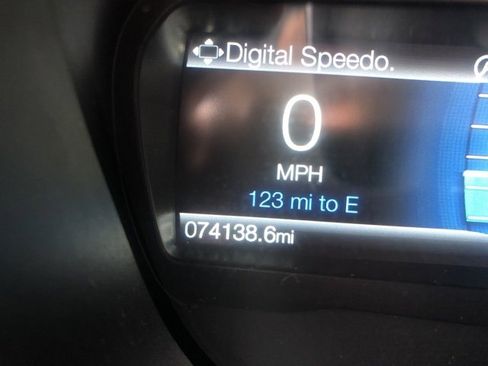 Used 2021 Ford Ranger Lariat w/ FX4 Off-Road Package image 16