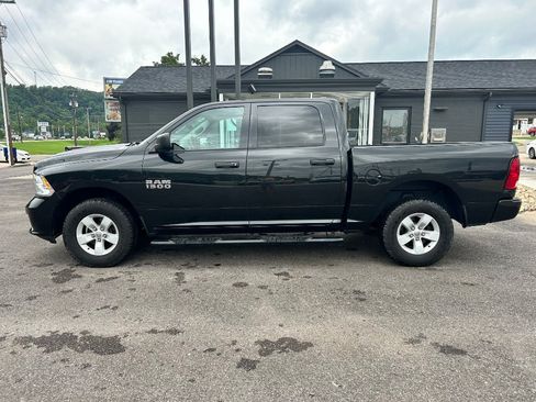 Used 2017 RAM 1500 Express AWD/4WD image 7