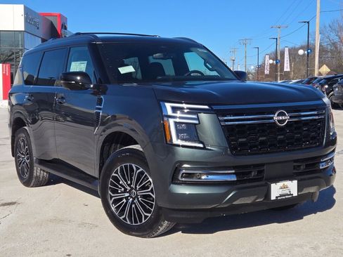 New 2026 Nissan Armada SL w/ Captain's Chari Seat Package image 4