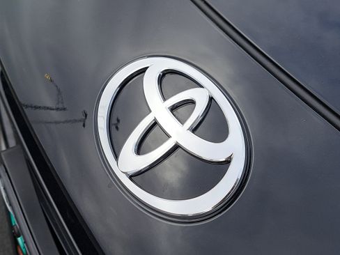 New 2026 Toyota Prius Limited image 9