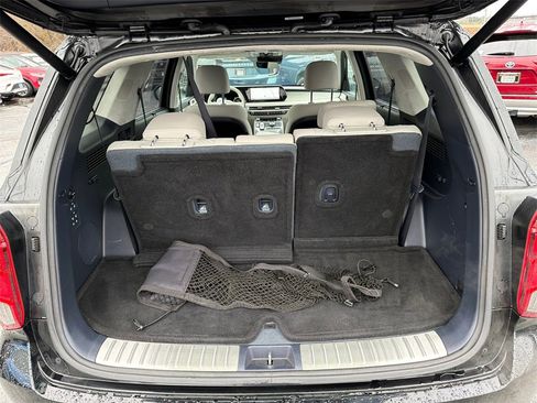 Used 2023 Hyundai Palisade Calligraphy w/ Winter Package image 18