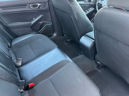Used 2025 Honda Civic Sport image 31