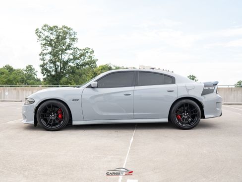 Used 2021 Dodge Charger Scat Pack w/ Daytona Edition Group RWD image 4