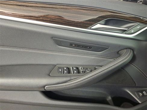 Certified 2023 BMW 530i xDrive image 14