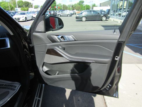 Used 2026 BMW X7 xDrive40i AWD/4WD image 10
