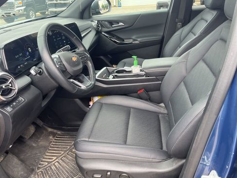 Used 2025 Chevrolet Equinox LT w/ Convenience Package II AWD/4WD image 13