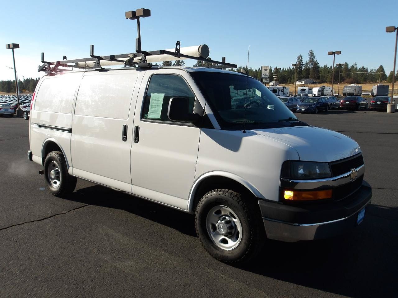 Used 2016 Chevrolet Express 3500 RWD image 7