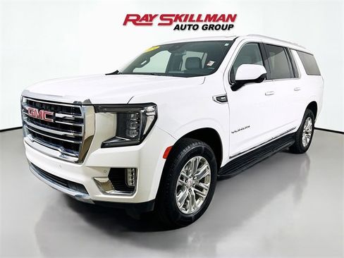 Used 2024 GMC Yukon XL SLT image 3