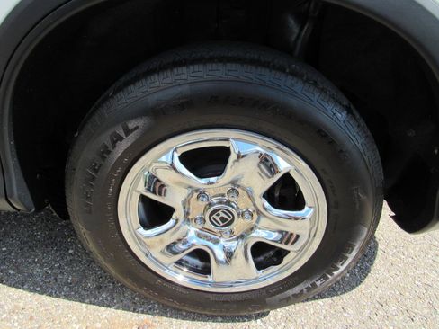 Used 2015 Honda CR-V LX image 12