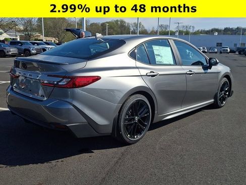 New 2026 Toyota Camry SE FWD image 5