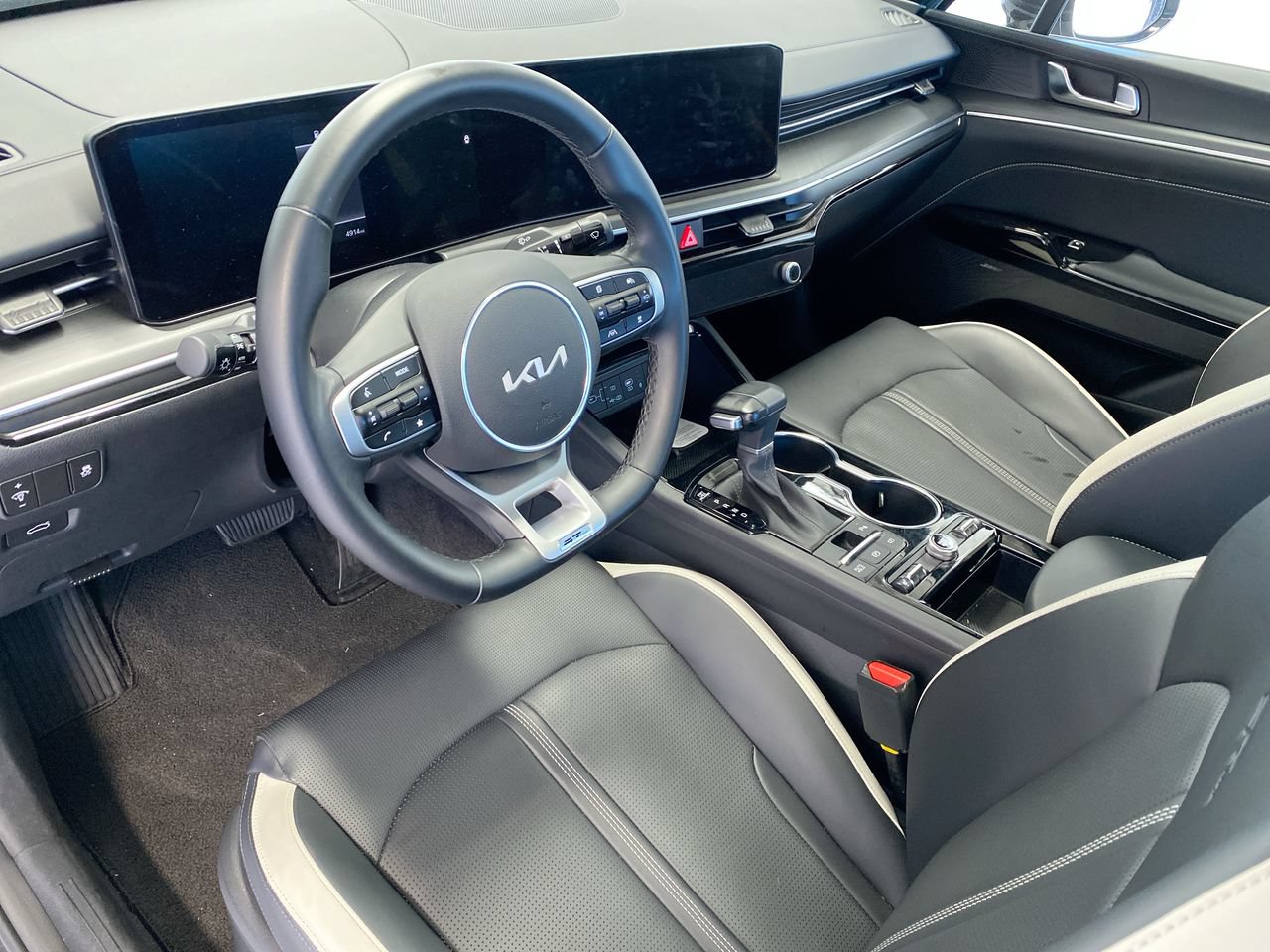 Certified 2026 Kia K5 GT-Line w/ GT-Line Premium Package FWD image 21