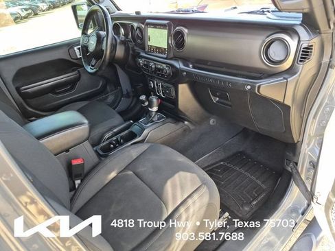 Used 2021 Jeep Wrangler Unlimited Sport w/ Sun And Sound Package AWD/4WD image 12