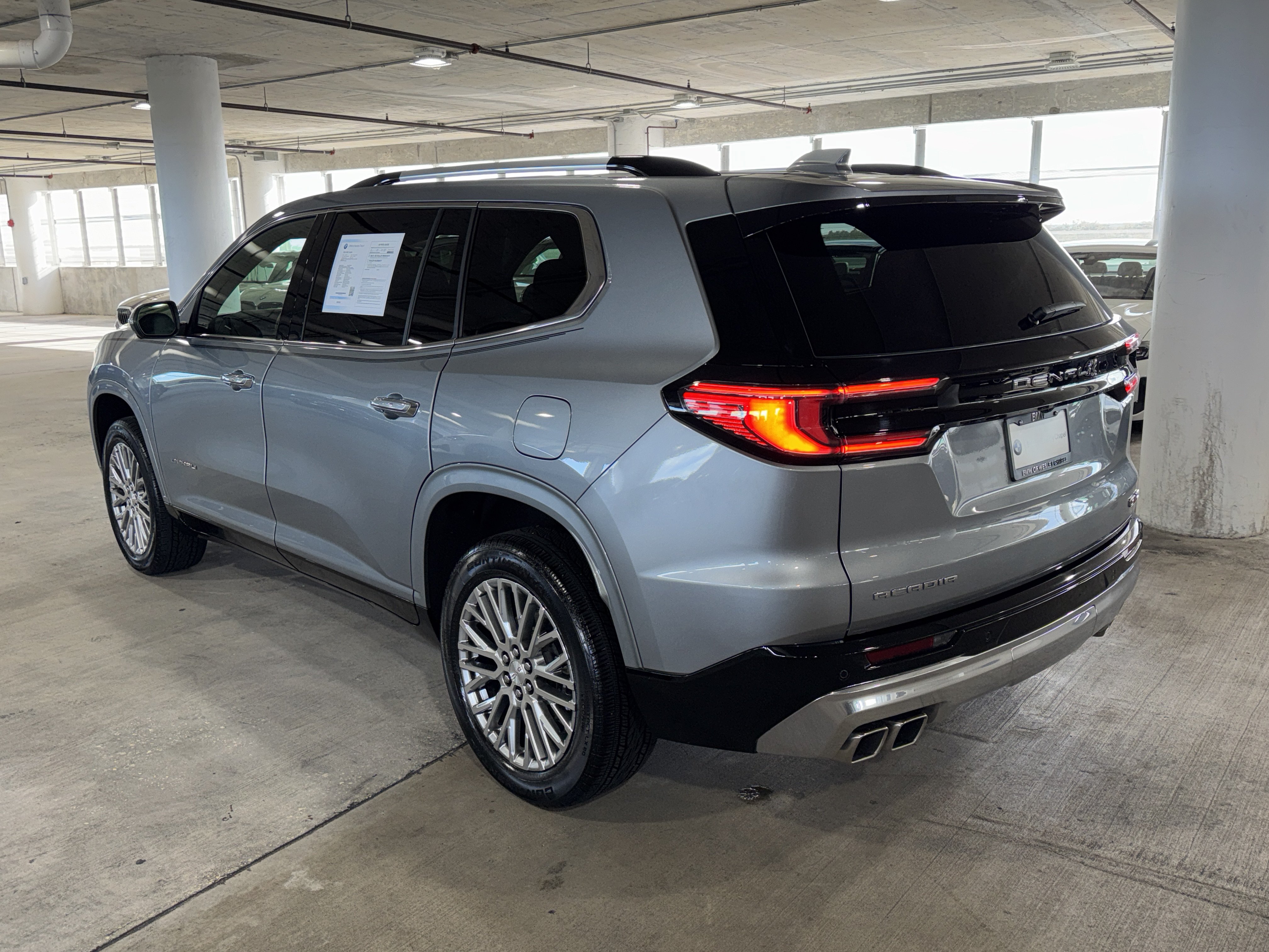 Used 2025 GMC Acadia Denali FWD image 6