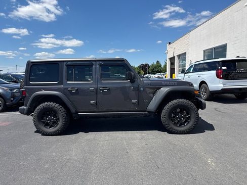 Used 2024 Jeep Wrangler Unlimited AWD/4WD image 4