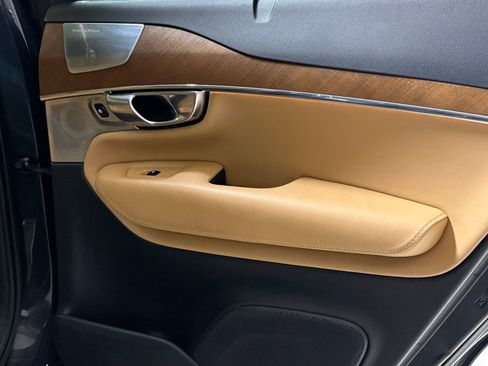 Used 2017 Volvo XC90 T6 Inscription w/ Vision Package image 50