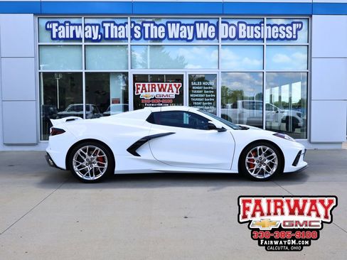 Used 2024 Chevrolet Corvette Stingray Preferred Conv w/ Z51 Performance Package RWD image 1
