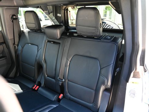 Used 2021 Ford Bronco First Edition AWD/4WD image 31