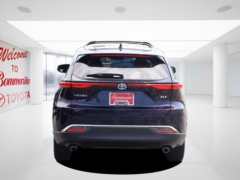 Certified 2023 Toyota Venza XLE AWD/4WD image 6