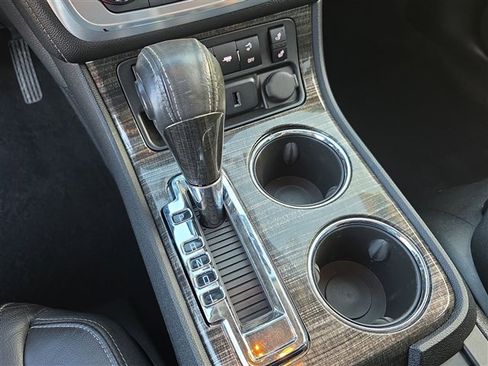 Certified 2016 GMC Acadia SLT w/ Open Road Package image 21