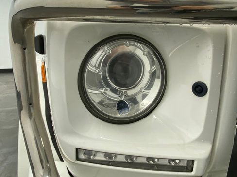 Used 2015 Mercedes-Benz G 550 image 10