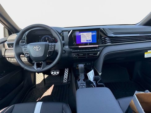 New 2026 Toyota Camry SE image 13