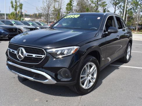 Used 2023 Mercedes-Benz GLC 300 4MATIC image 5
