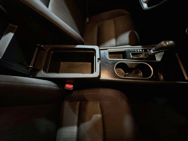 Used 2024 Nissan Altima 2.5 SV FWD image 31