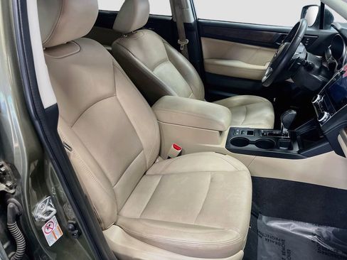 Used 2019 Subaru Outback 3.6R Limited w/ Popular Package #2 AWD/4WD image 30