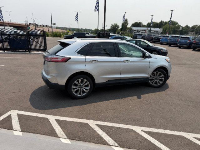 Used 2019 Ford Edge Titanium AWD/4WD image 12