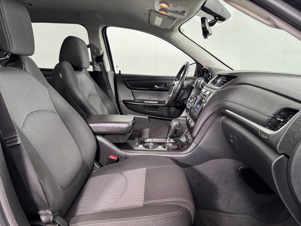 Used 2017 Chevrolet Traverse LT w/ Style and Technology Package AWD/4WD image 28