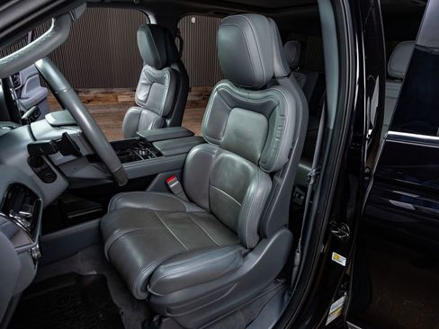 Used 2019 Lincoln Navigator Reserve w/ Cargo Package image 24