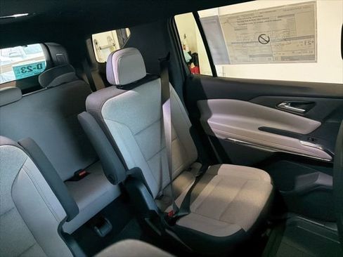 New 2026 Chevrolet Traverse LT image 29