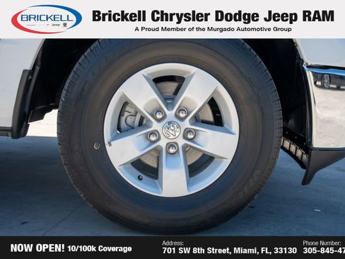 Used 2024 RAM 1500 Classic SLT image 34