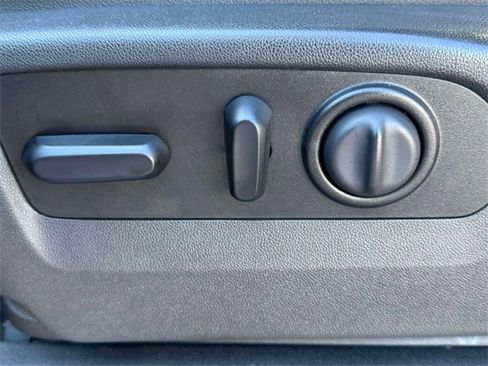 Used 2020 GMC Sierra 1500 SLT w/ SLT Premium Plus Package image 19