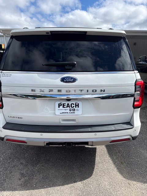 Used 2023 Ford Expedition Limited RWD image 9