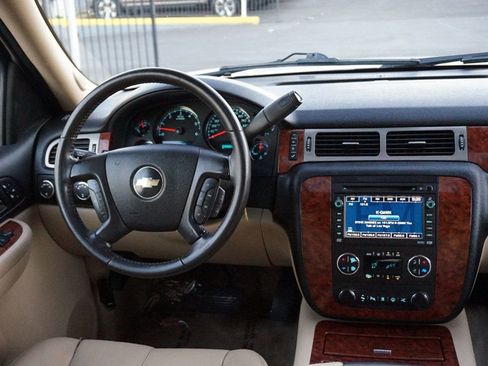 Used 2008 Chevrolet Tahoe LTZ w/ LTZ Preferred Equipment Group image 39