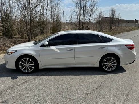 Used 2014 Toyota Avalon XLE Touring image 7