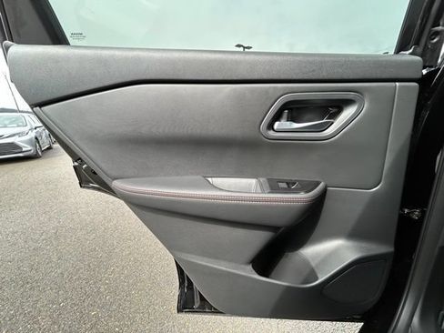 New 2026 Nissan Rogue SV AWD/4WD image 41