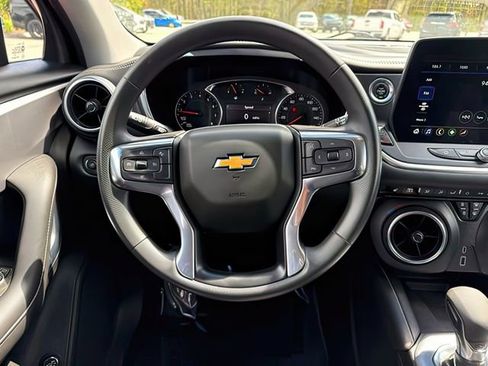Used 2024 Chevrolet Blazer LT w/ Convenience Package AWD/4WD image 25