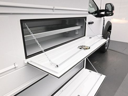 New 2025 Ford F450 XL w/ XL Chrome Package image 25