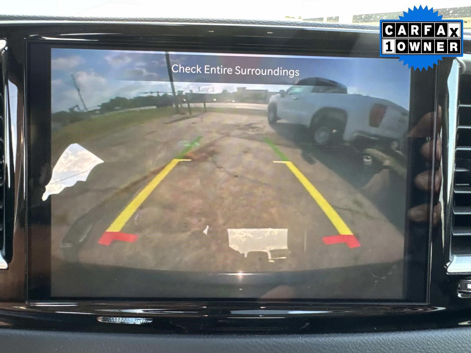 Used 2024 Chrysler Pacifica Touring-L FWD image 26