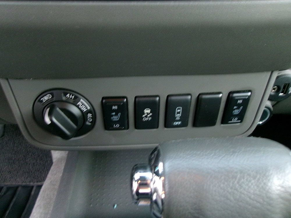Used 2017 Nissan Frontier SV w/ SV Value Truck Package AWD/4WD image 18