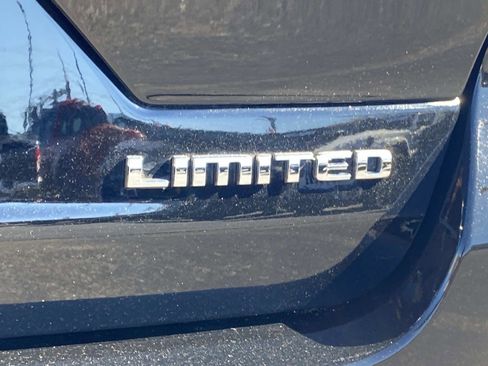 Certified 2023 Jeep Grand Cherokee Limited image 5