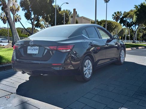Used 2024 Nissan Sentra S image 4