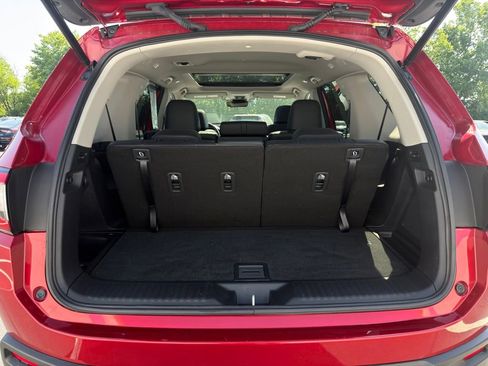 Certified 2025 Honda Pilot Touring image 22