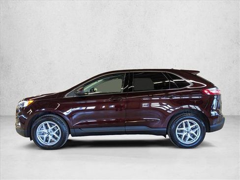Certified 2024 Ford Edge SEL w/ Convenience Package image 9