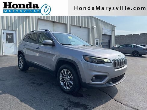 Used 2020 Jeep Cherokee Latitude Plus w/ Cold Weather Group AWD/4WD image 1