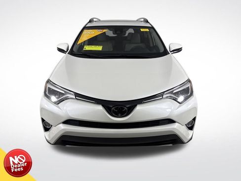 Used 2018 Toyota RAV4 Limited image 9